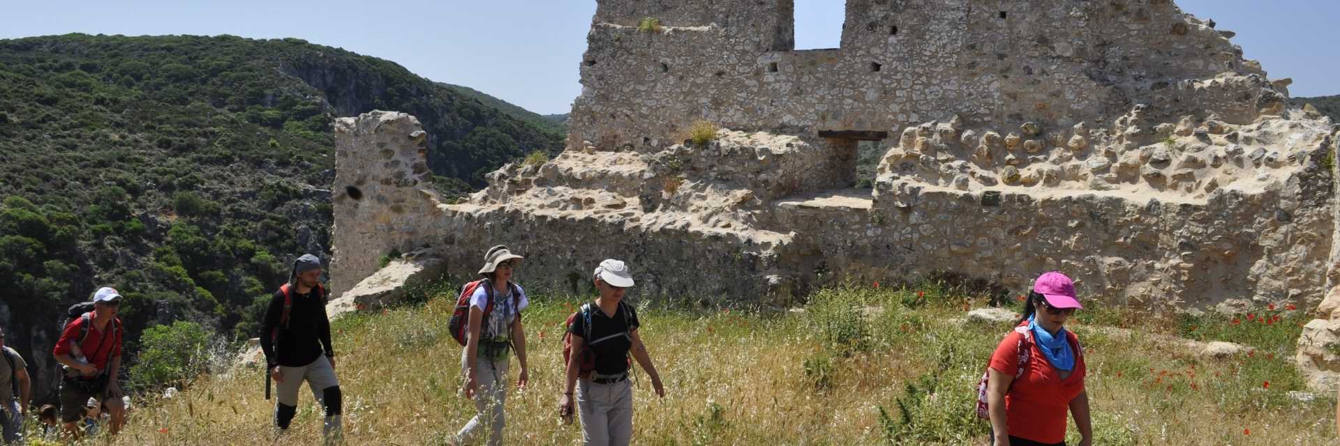 Μονοπάτι σε αρχαιολογικό χώρο - Νομοθεσία και προστασία