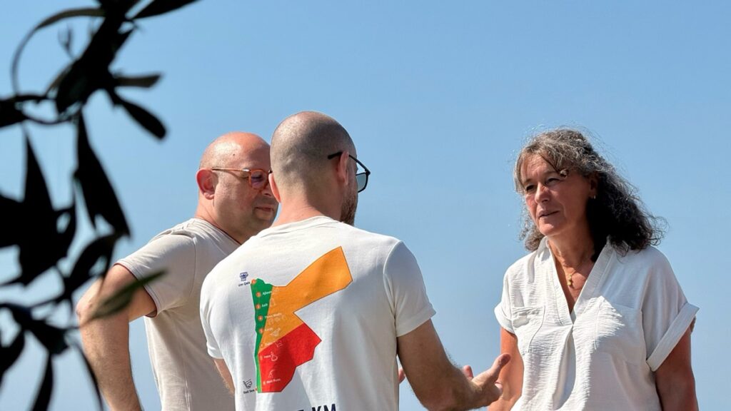 People Talking during the Medtrails General Assembly